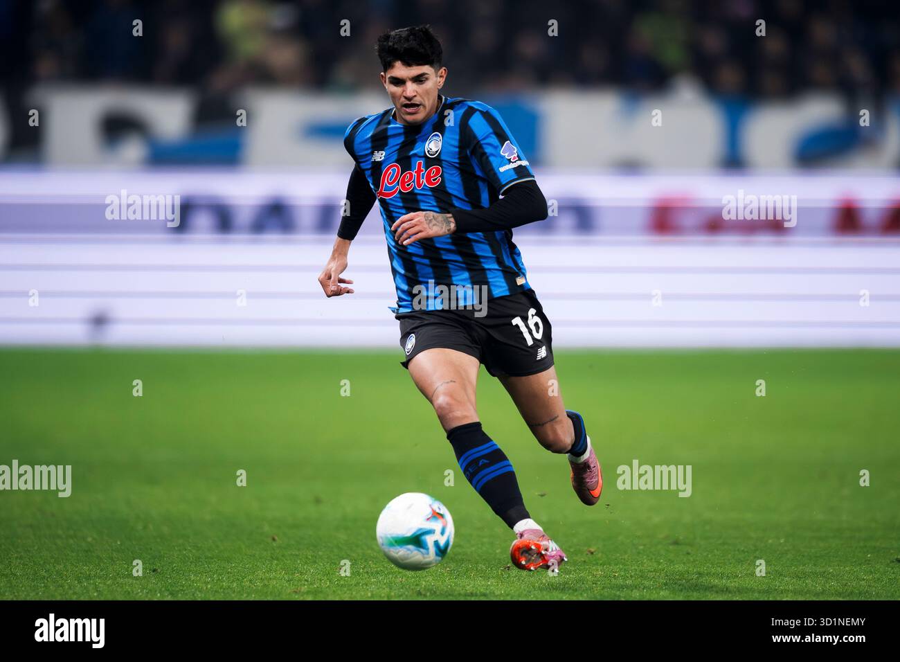 Raoul Bellanova d'Atalanta BC en action lors du match de football Serie A entre Atalanta BC et AC Milan. Banque D'Images