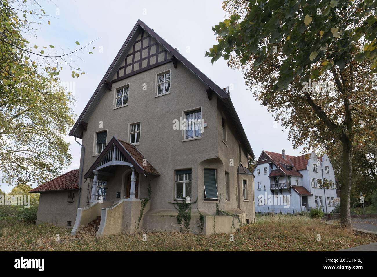 Villa historique pour les employés de l'ancien Krupp Huettenwerk Rheinhausen, Beamtensiedlung Bliersheim, Duisburg, région de la Ruhr, Rhénanie du Nord-Westphalie, GER Banque D'Images