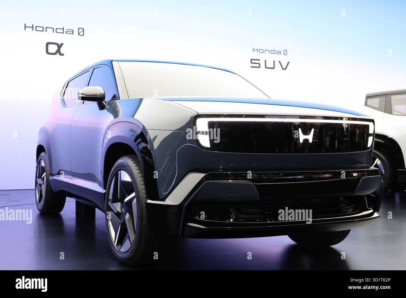 Tokyo, Japon. 29 octobre 2025. Le constructeur automobile japonais Honda Motor présente le modèle conceptuel d'un véhicule électrique Honda 0 Alpha lors d'une avant-première du Japan Mobility Show 2025 à Tokyo le mercredi 29 octobre 2025. Japan Mobility Show 2025 se tiendra du 31 octobre au 9 novembre. (Photo de Yoshio Tsunoda/AFLO) Banque D'Images