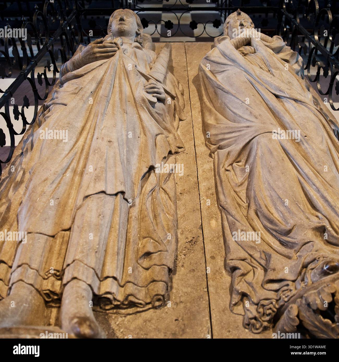 Tombe d'Henri le Lion et Mathilde Plantagenêt dans la cathédrale, Braunschweig, Allemagne, Europe Banque D'Images