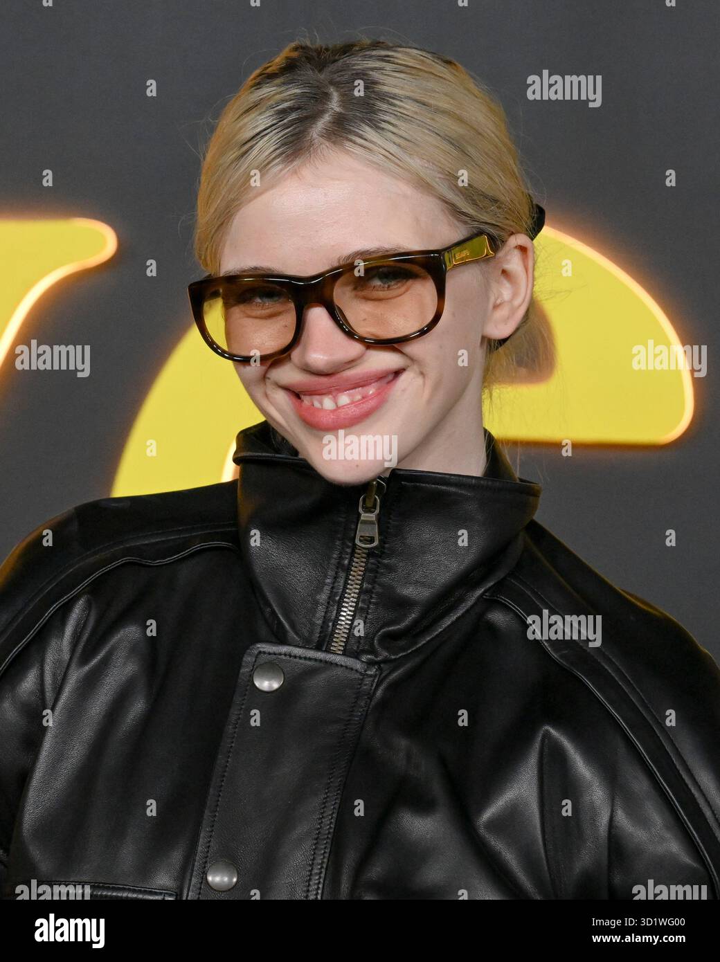28 octobre 2025, Los Angeles, Californie, États-Unis : STELLA LUCIA assiste à l'événement de première sur tapis rouge ''I Love LA'' de HBO original. (Crédit image : © Billy Bennight/ZUMA Press Wire) USAGE ÉDITORIAL SEULEMENT ! Non destiné à UN USAGE commercial ! Banque D'Images