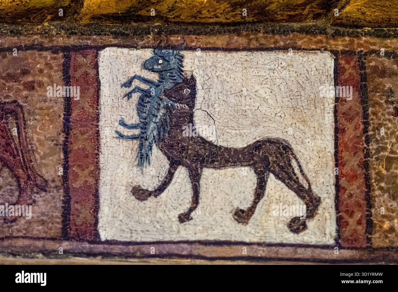 Loup chassant un agneau, Monastère de Santa María de San Salvador de Cañas, Cañas, la Rioja, Espagne Banque D'Images