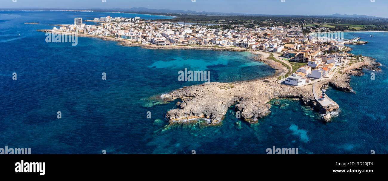 Sa Puntassa et Cala Galiota plage Banque D'Images