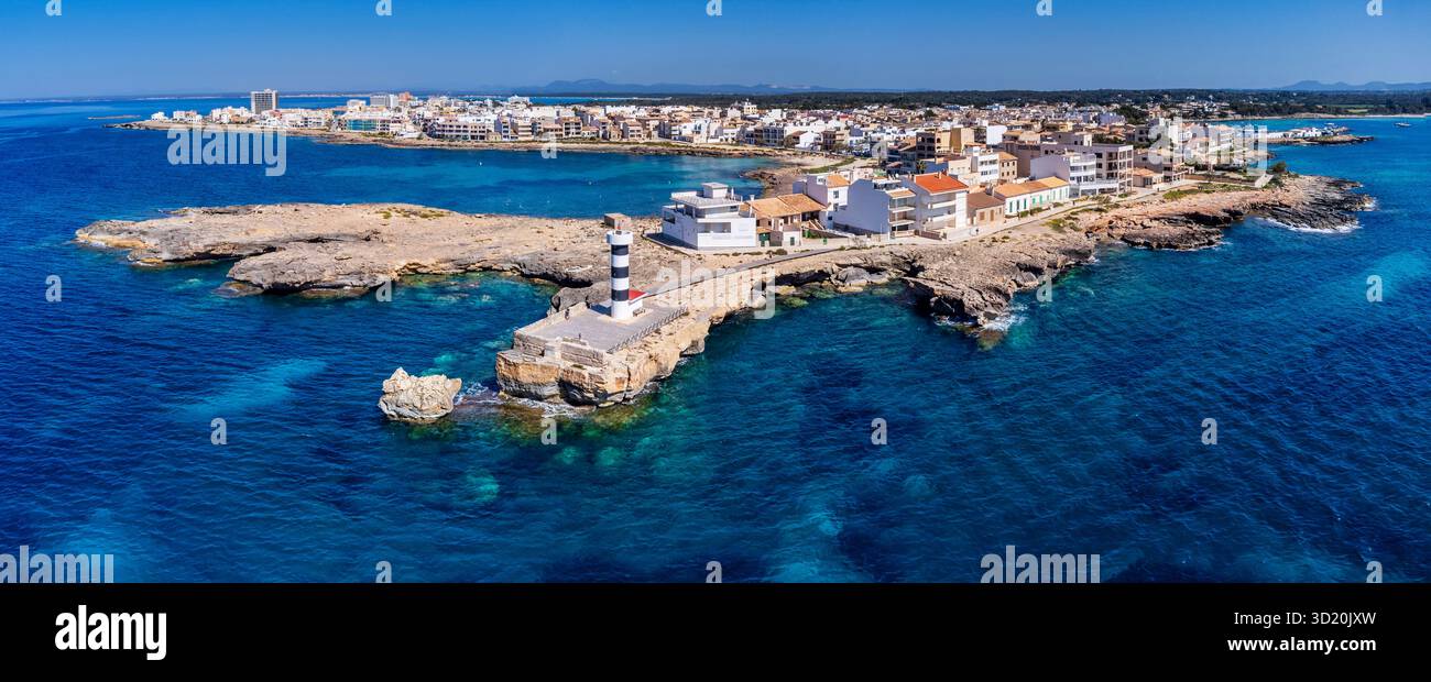 Sa Puntassa et Cala Galiota plage Banque D'Images
