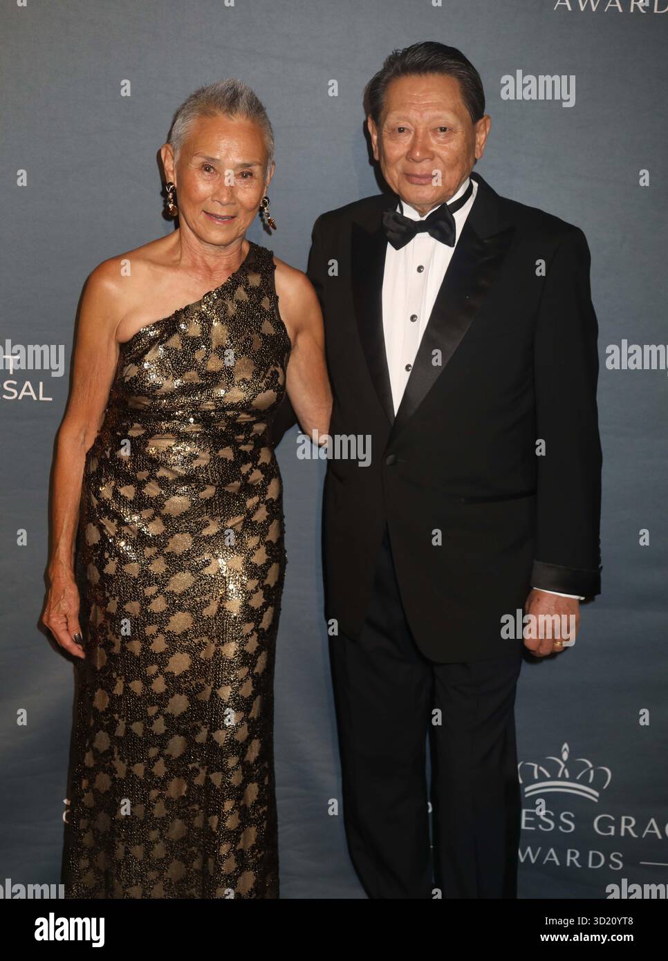 29 octobre 2025, New York, New York, États-Unis : les parents du cinéaste Jon M. Chuâ€ ™ RUTH CHU et LAWRENCE CHU vus au Gala des Princess Grace Awards 2025 qui s'est tenu à l'hôtel Plaza. (Crédit image : © Nancy Kaszerman/ZUMA Press Wire) USAGE ÉDITORIAL SEULEMENT ! Non destiné à UN USAGE commercial ! Banque D'Images