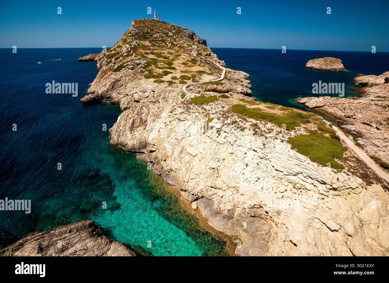 Phare de Punta Enciola, Cabo de l' Enciola, Parc National de Cabrera, Îles Baléares, Espagne Banque D'Images