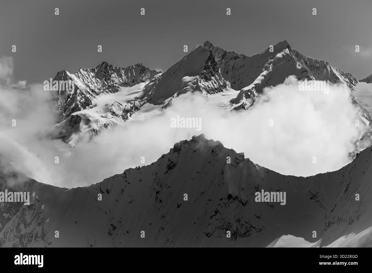 Superbe paysage de haute montagne alpine de l'aire de jeux alpine en Europe Banque D'Images