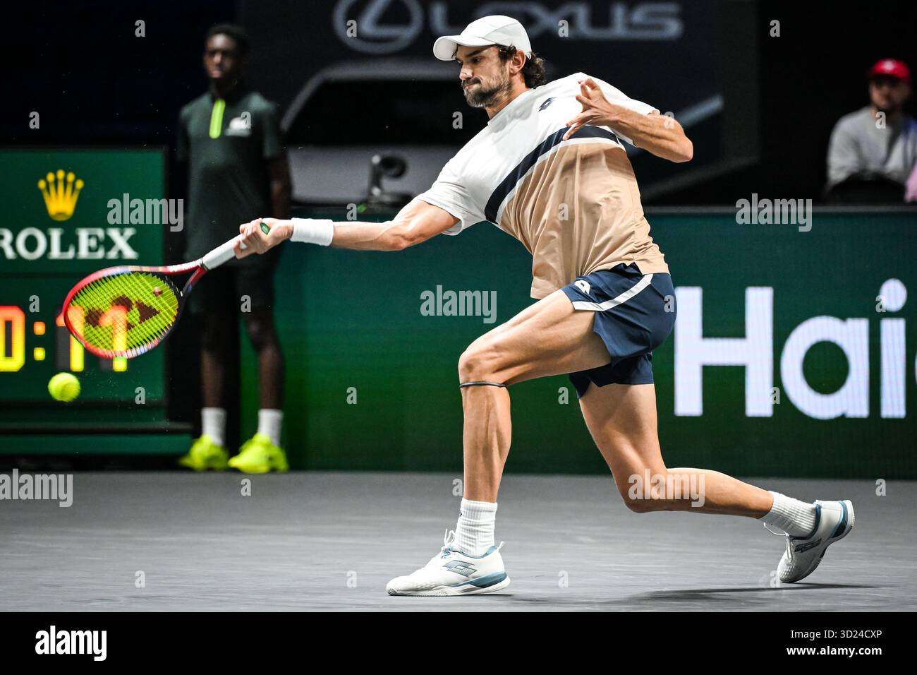 Nanterre, France. 30 octobre 2025. Valentin VACHEROT de Monaco lors de la quatrième journée du tournoi de tennis Rolex Paris Masters 2025, ATP Masters 1000 le 30 octobre 2025 à la Defense Arena de Nanterre près de Paris - photo Matthieu Mirville/DPPI crédit : DPPI Media/Alamy Live News Banque D'Images