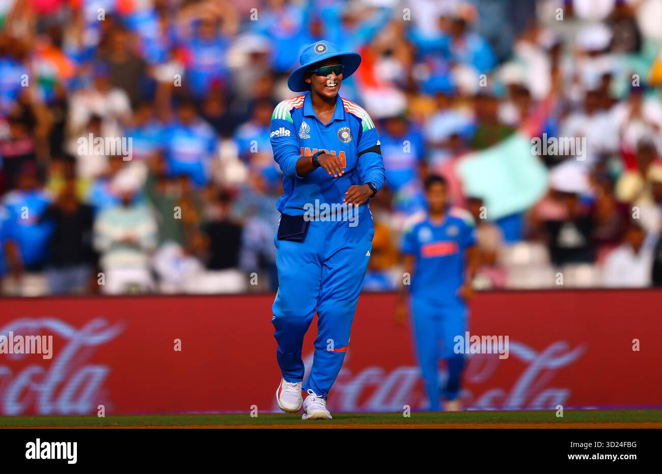 Navi Mumbai, Inde. 30 octobre 2025. Depti Sharma de l'Inde lors du match de demi-finale de la Coupe du monde de cricket féminine de l'ICC, Inde vs Australie à la DocD.Y. Patil Sports Academy, Navi Mumbai, Inde, 30 octobre 2025 (photo par Shubhajit Roy Karmakar/News images) à Navi Mumbai, Inde le 30/10/2025. (Photo de Shubhajit Roy Karmakar/News images/Sipa USA) crédit : Sipa USA/Alamy Live News Banque D'Images