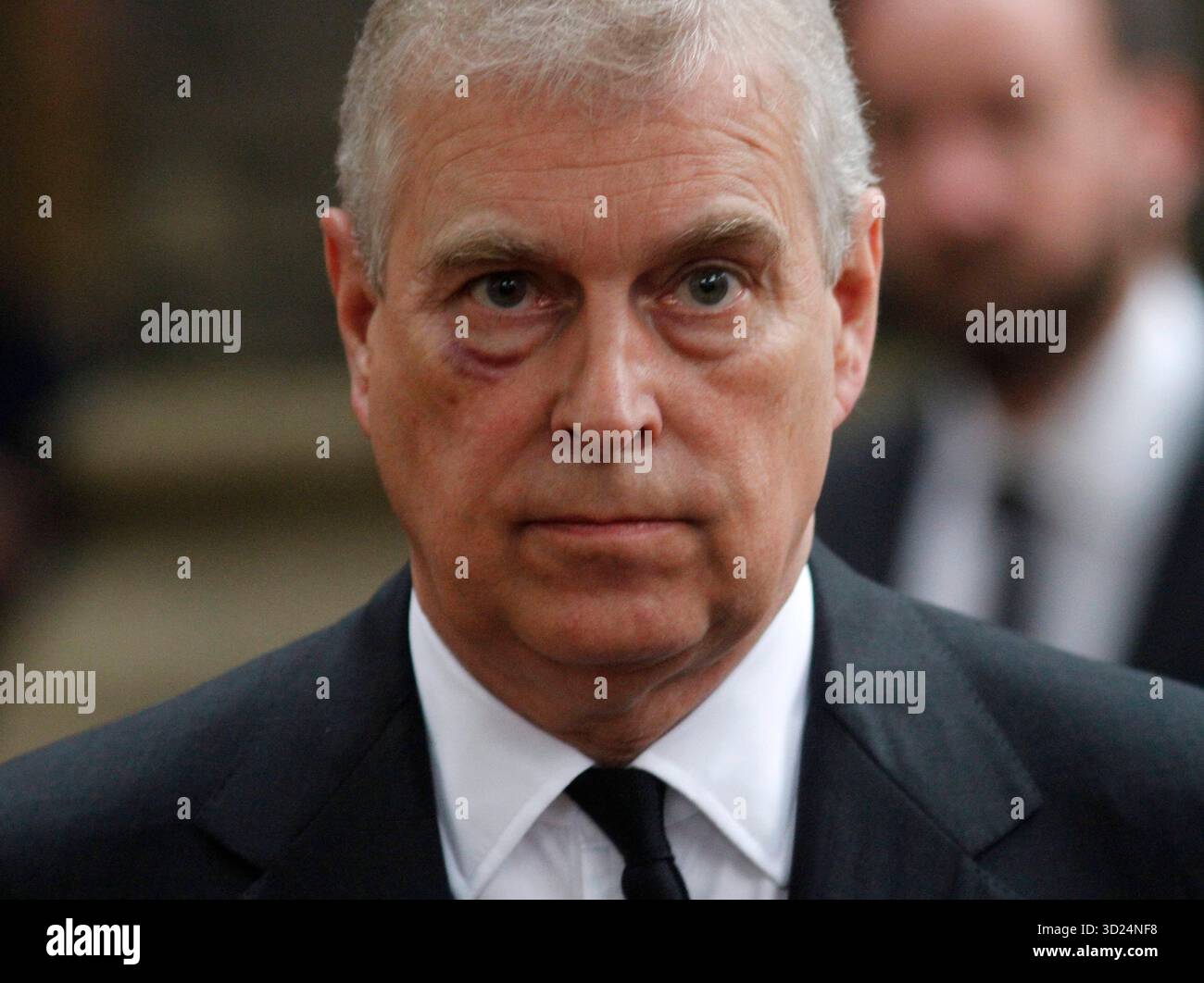 Le prince Andrew (Andrew Albert Christian Edward ; né le 19 février 1960) est un membre de la famille royale britannique. Il est le troisième enfant et le deuxième fils de la reine Elizabeth II et du prince Philip, duc d'Édimbourg, et un frère cadet du roi Charles III à la naissance Andrew était le deuxième dans la lignée de succession au trône britannique Banque D'Images