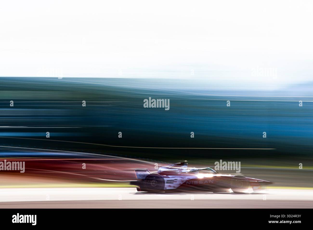 01 ROWLAND Oliver (gbr), Nissan Formula E Team, Nissan e-4ORCE 05, action lors des essais de pré-saison de Valence 2025 du Championnat du monde ABB FIA Formula E 2025-26, sur le circuit Ricardo Tormo du 27 au 31 octobre 2025 à Cheste, Espagne - photo Fabrizio Boldoni / DPPI crédit : DPPI Media/Alamy Live News Banque D'Images