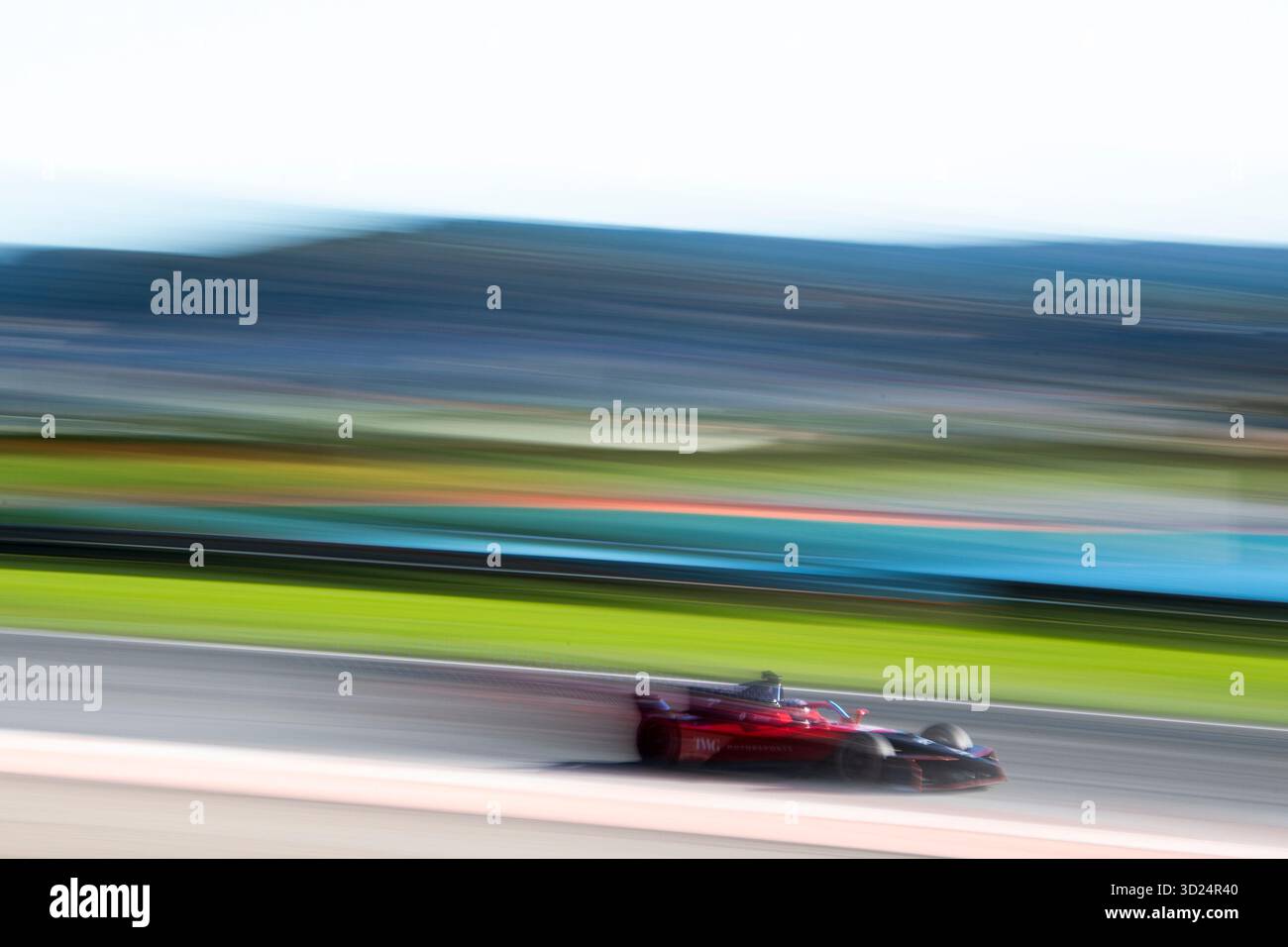 27 DENNIS Jake (gbr), Andretti Formula E, Porsche 99X Electric, action lors des essais de pré-saison 2025 de Valence du Championnat du monde ABB FIA Formula E 2025-26, sur le circuit Ricardo Tormo du 27 au 31 octobre 2025 à Cheste, Espagne - photo Fabrizio Boldoni / DPPI crédit : DPPI Media/Alamy Live News Banque D'Images