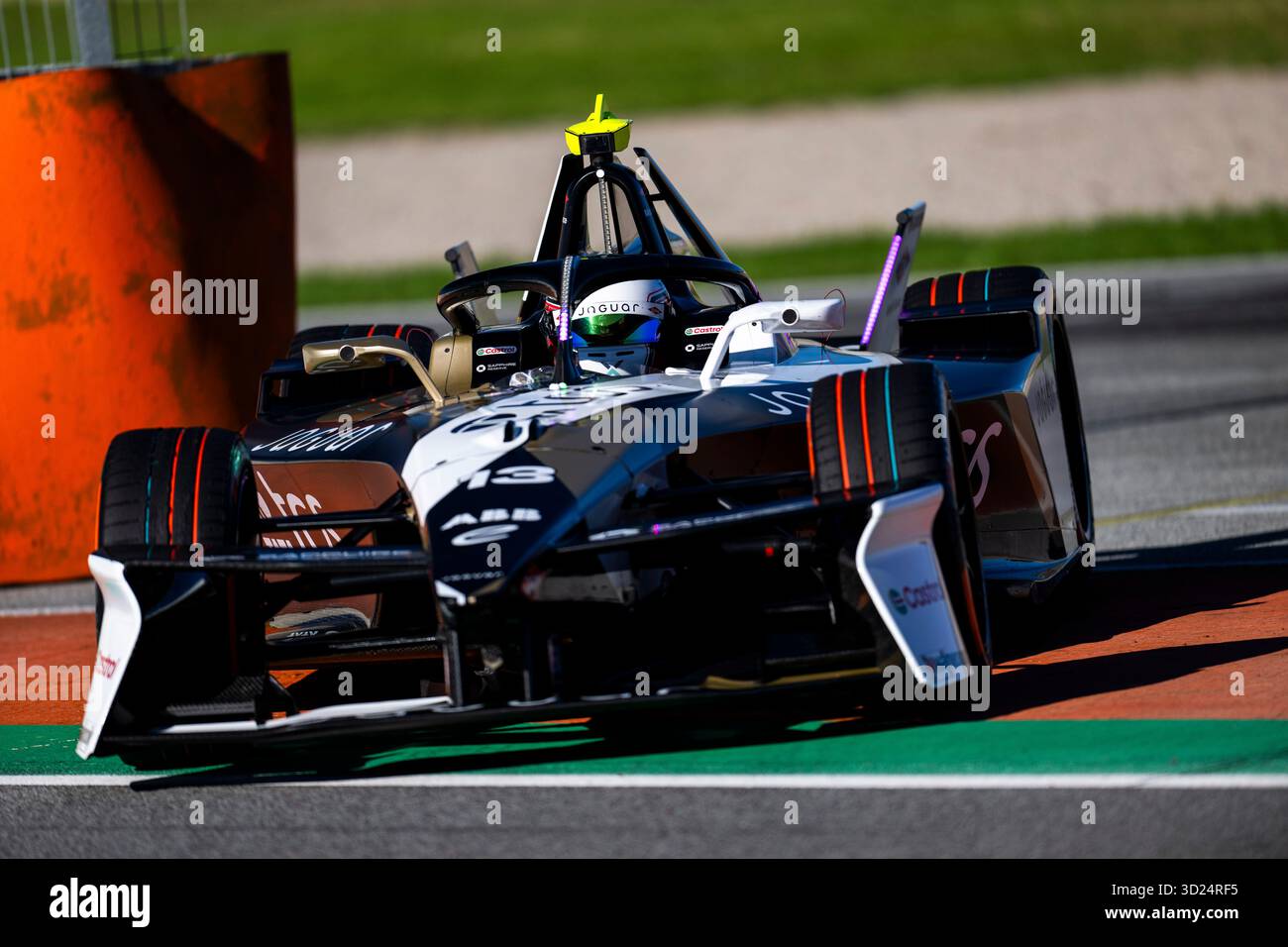 13 DA COSTA Antonio Felix (PRT), Jaguar TCS Racing, Jaguar I-type 7, action lors des essais de pré-saison de Valence 2025 du Championnat du monde ABB FIA Formula E 2025-26, sur le circuit Ricardo Tormo du 27 au 31 octobre 2025 à Cheste, Espagne - photo Fabrizio Boldoni / DPPI crédit : DPPI Media/Alamy Live News Banque D'Images