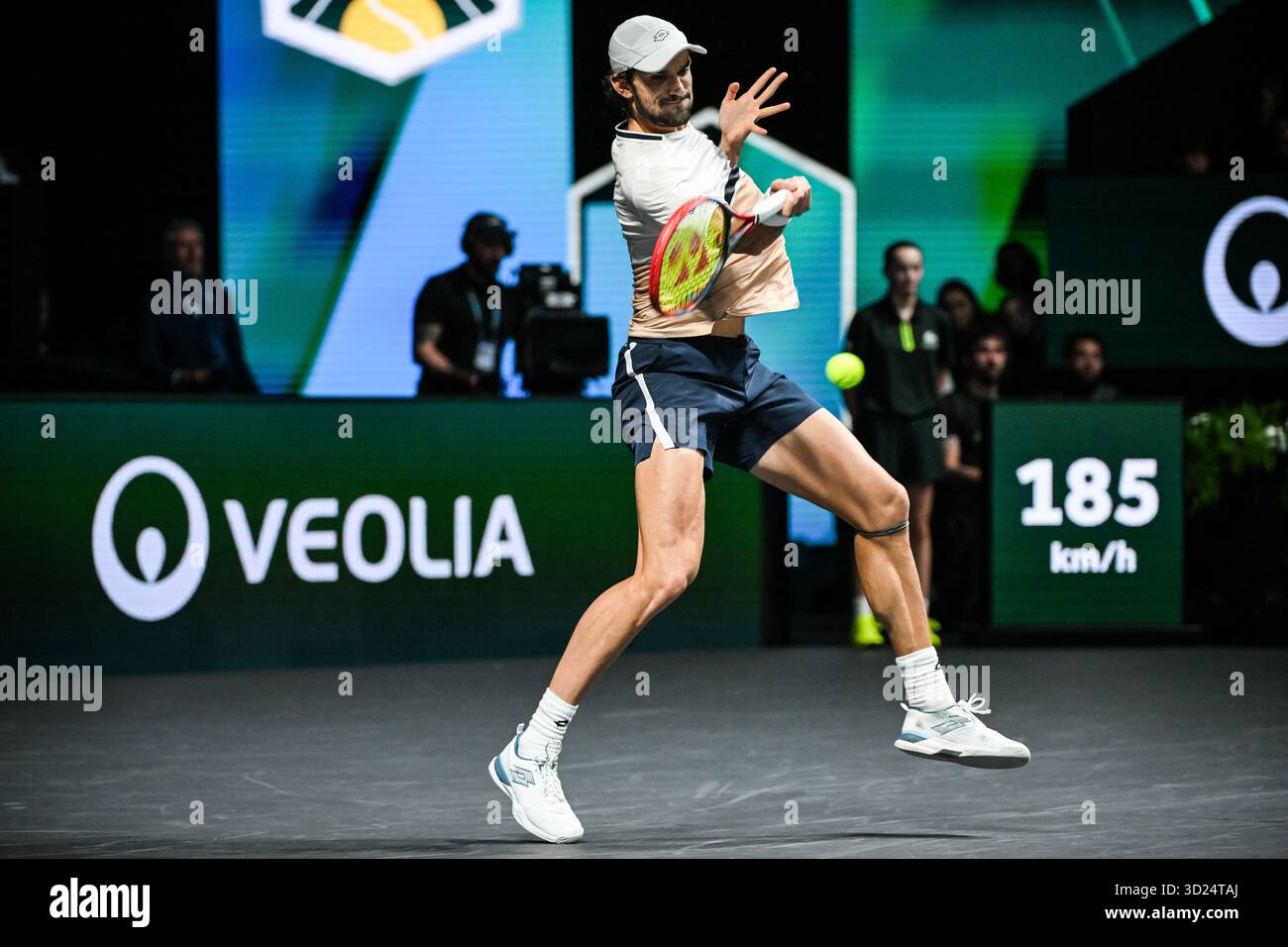Nanterre, France. 30 octobre 2025. Valentin VACHEROT de Monaco lors de la quatrième journée du tournoi de tennis Rolex Paris Masters 2025, ATP Masters 1000 le 30 octobre 2025 à la Defense Arena de Nanterre près de Paris - photo Matthieu Mirville/DPPI crédit : DPPI Media/Alamy Live News Banque D'Images