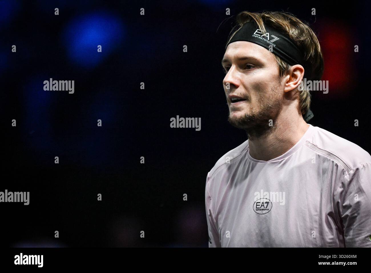 Nanterre, France. 30 octobre 2025. Alexander BUBLIK du Kazakhstan lors de la quatrième journée du tournoi de tennis Rolex Paris Masters 2025, ATP Masters 1000 le 30 octobre 2025 à la Defense Arena de Nanterre près de Paris, France - photo Matthieu Mirville/DPPI crédit : DPPI Media/Alamy Live News Banque D'Images