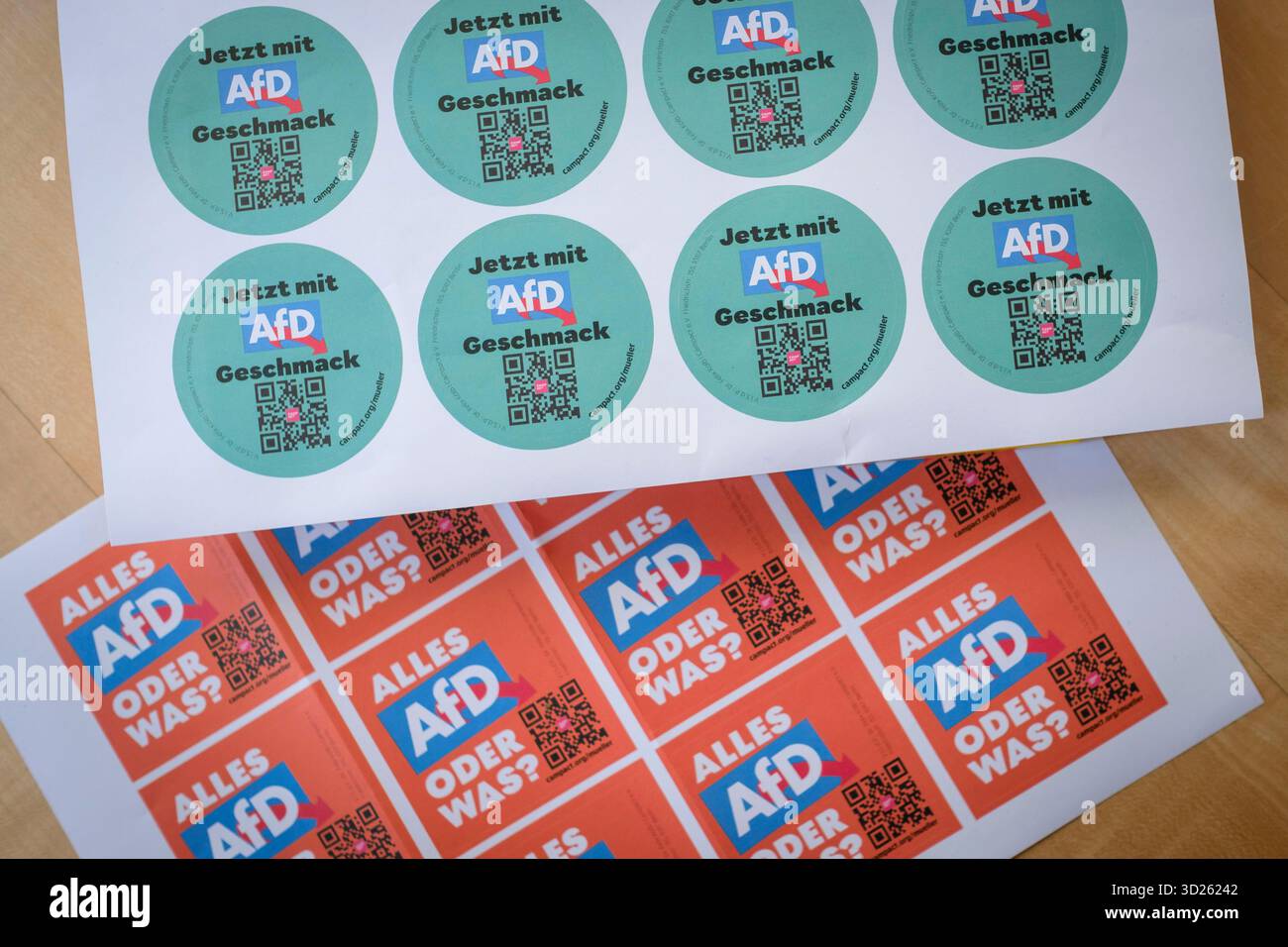 Autocollants de la campagne Campact contre les dons du parti par l'entrepreneur Theo Mueller Banque D'Images