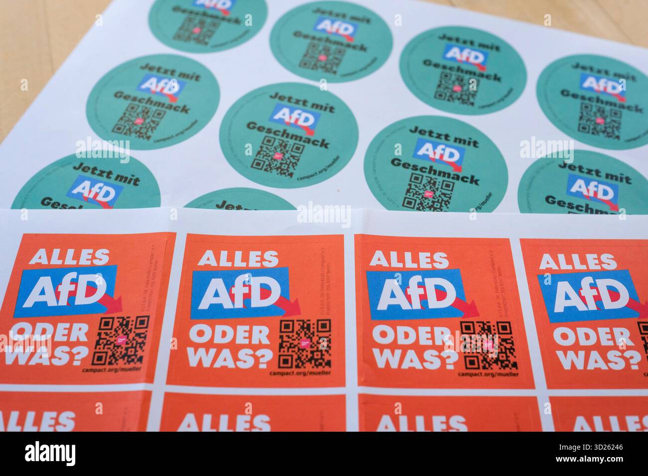 Autocollants de la campagne Campact contre les dons du parti par l'entrepreneur Theo Mueller Banque D'Images