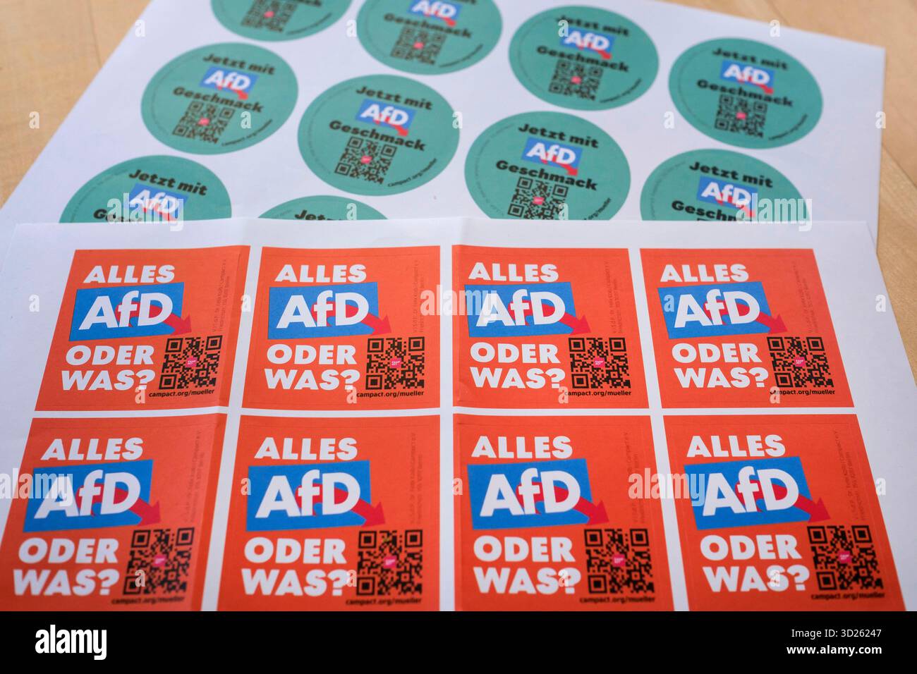 Autocollants de la campagne Campact contre les dons du parti par l'entrepreneur Theo Mueller Banque D'Images