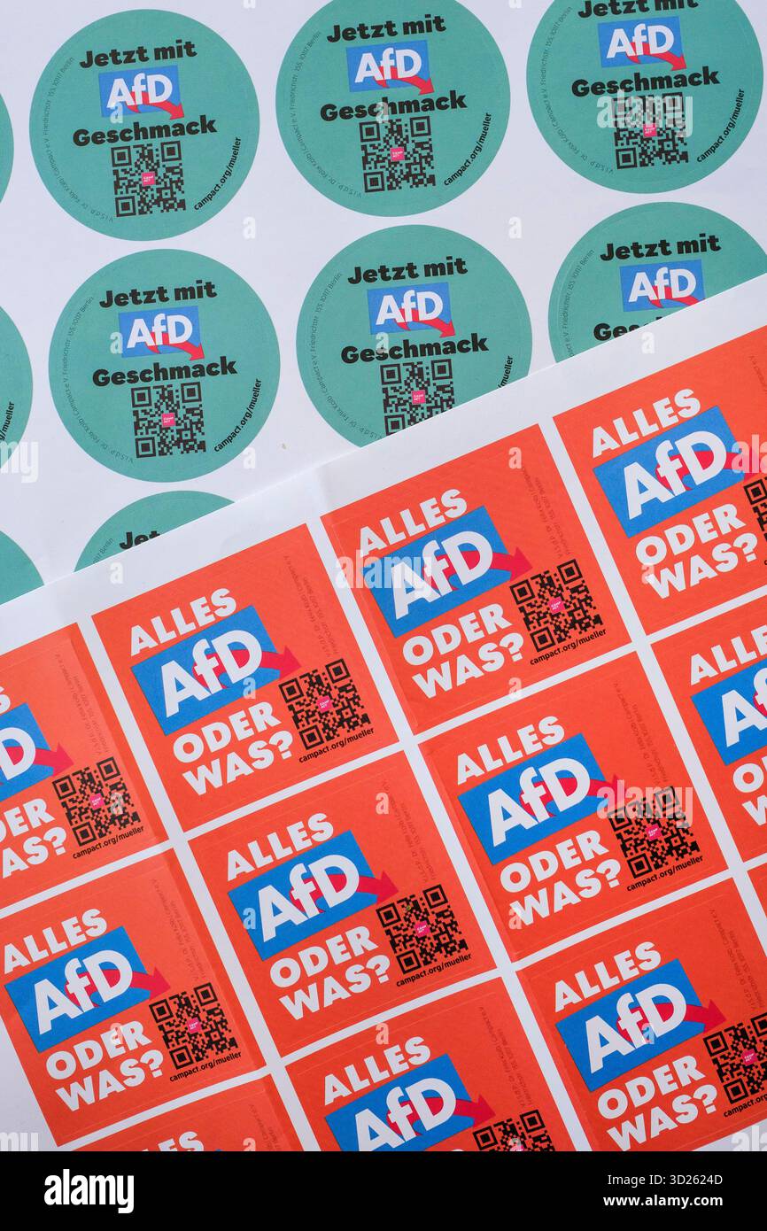 Autocollants de la campagne Campact contre les dons du parti par l'entrepreneur Theo Mueller Banque D'Images