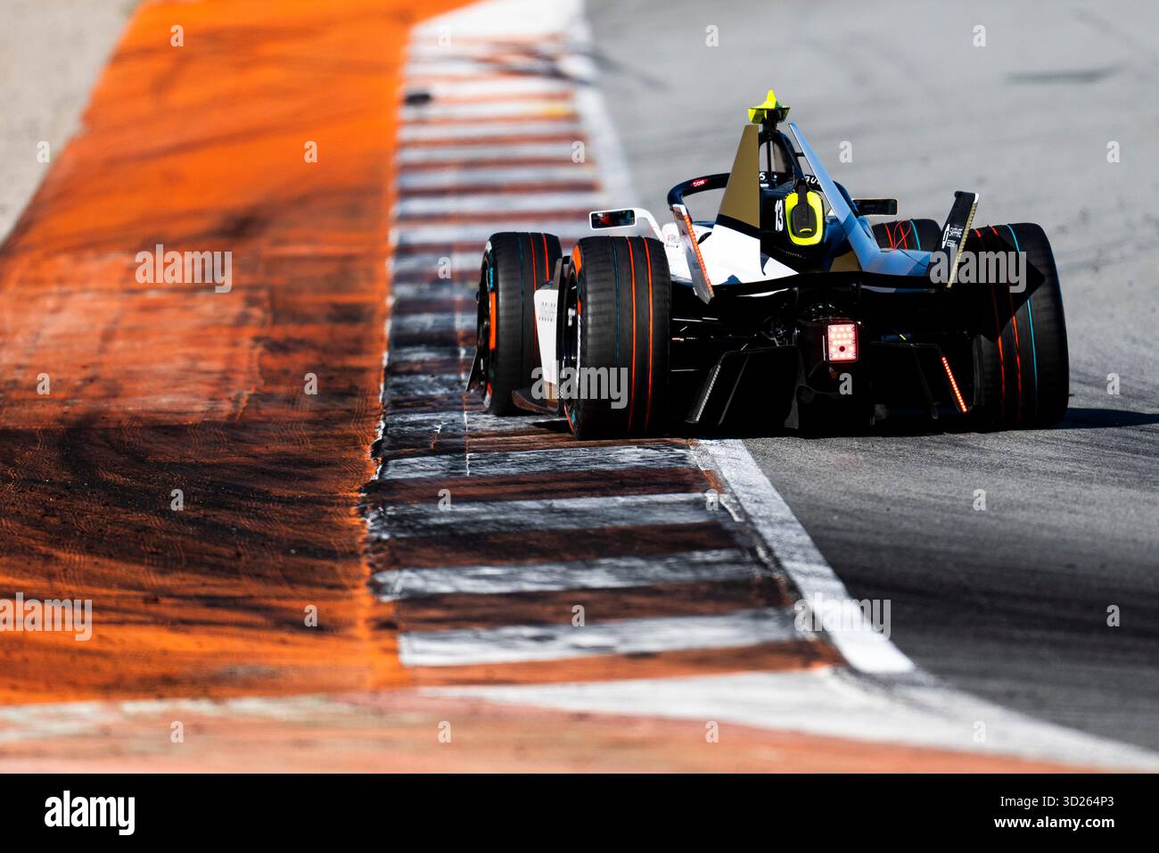 13 DA COSTA Antonio Felix (PRT), Jaguar TCS Racing, Jaguar I-type 7, action lors des essais de pré-saison de Valence 2025 du Championnat du monde ABB FIA Formula E 2025-26, sur le circuit Ricardo Tormo du 27 au 31 octobre 2025 à Cheste, Espagne - photo Fabrizio Boldoni / DPPI Banque D'Images