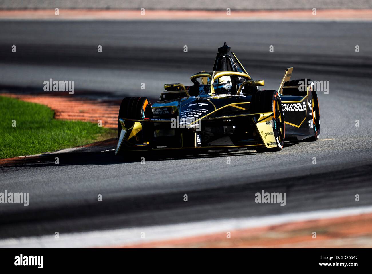 77 BARNARD Taylor (gbr), DS Penske, DS E-TENSE FE25, action lors des essais de pré-saison de Valence 2025 du Championnat du monde ABB FIA Formula E 2025-26, sur le circuit Ricardo Tormo du 27 au 31 octobre 2025 à Cheste, Espagne - photo Fabrizio Boldoni / DPPI Banque D'Images