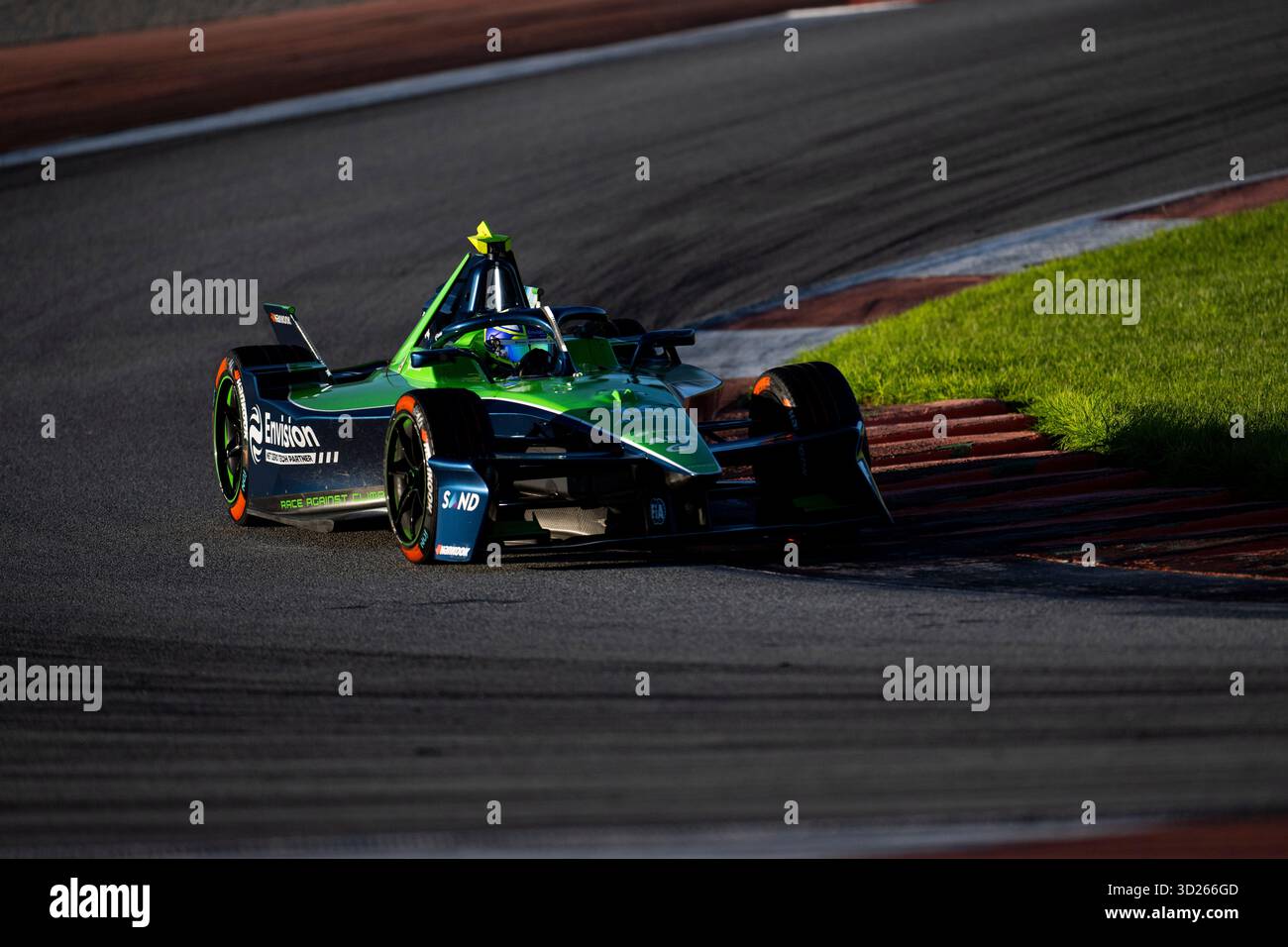 14 ERIKSSON Joel (swe), Envision Racing, Jaguar I-type 7, action lors des essais de pré-saison de Valence 2025 du Championnat du monde ABB FIA Formula E 2025-26, sur le circuit Ricardo Tormo du 27 au 31 octobre 2025 à Cheste, Espagne - photo Fabrizio Boldoni / DPPI Banque D'Images