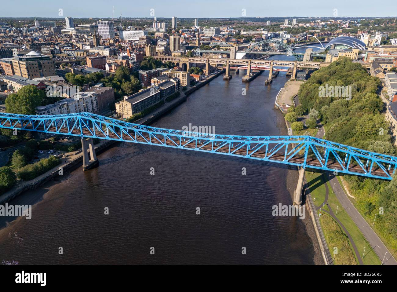 Vue aérienne des ponts sur la rivière Tyne, Newcastle upon Thames, Royaume-Uni. Banque D'Images