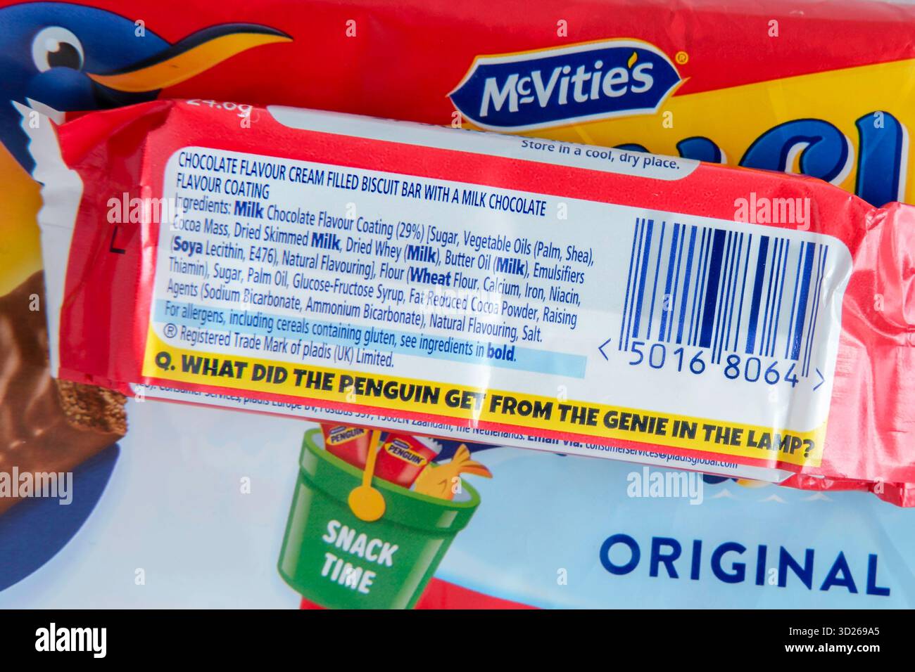 Les barres Penguin de McVitie ne sont plus classées comme chocolat mais comme ayant un enrobage au goût de chocolat en raison de la réduction de la quantité de cacao utilisée. Banque D'Images