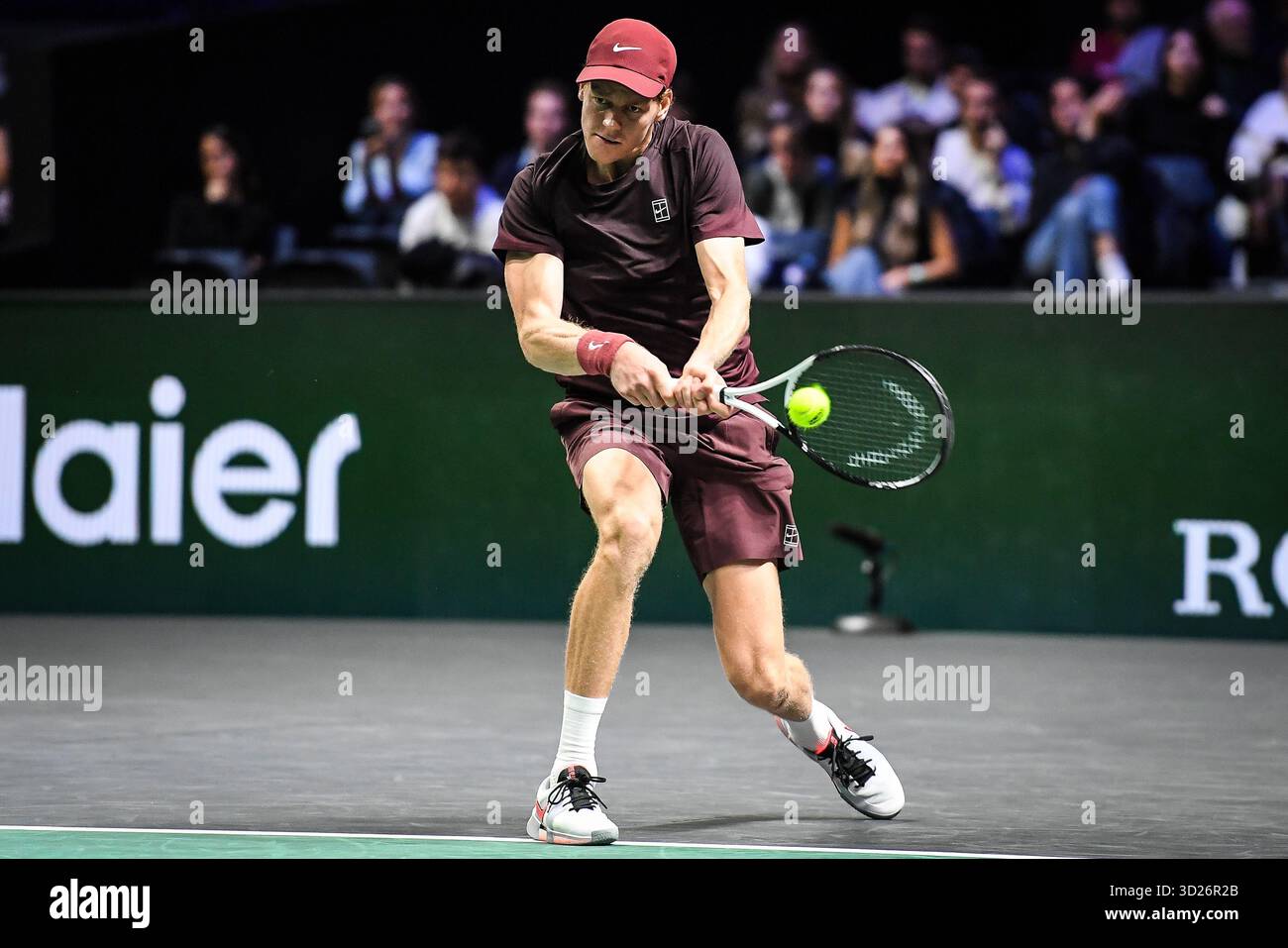 Nanterre, France. 30 octobre 2025. Jannik SINNER d'Italie lors de la quatrième journée du tournoi de tennis Rolex Paris Masters 2025, ATP Masters 1000 le 30 octobre 2025 à la Defense Arena de Nanterre près de Paris, France - photo Matthieu Mirville/DPPI crédit : DPPI Media/Alamy Live News Banque D'Images