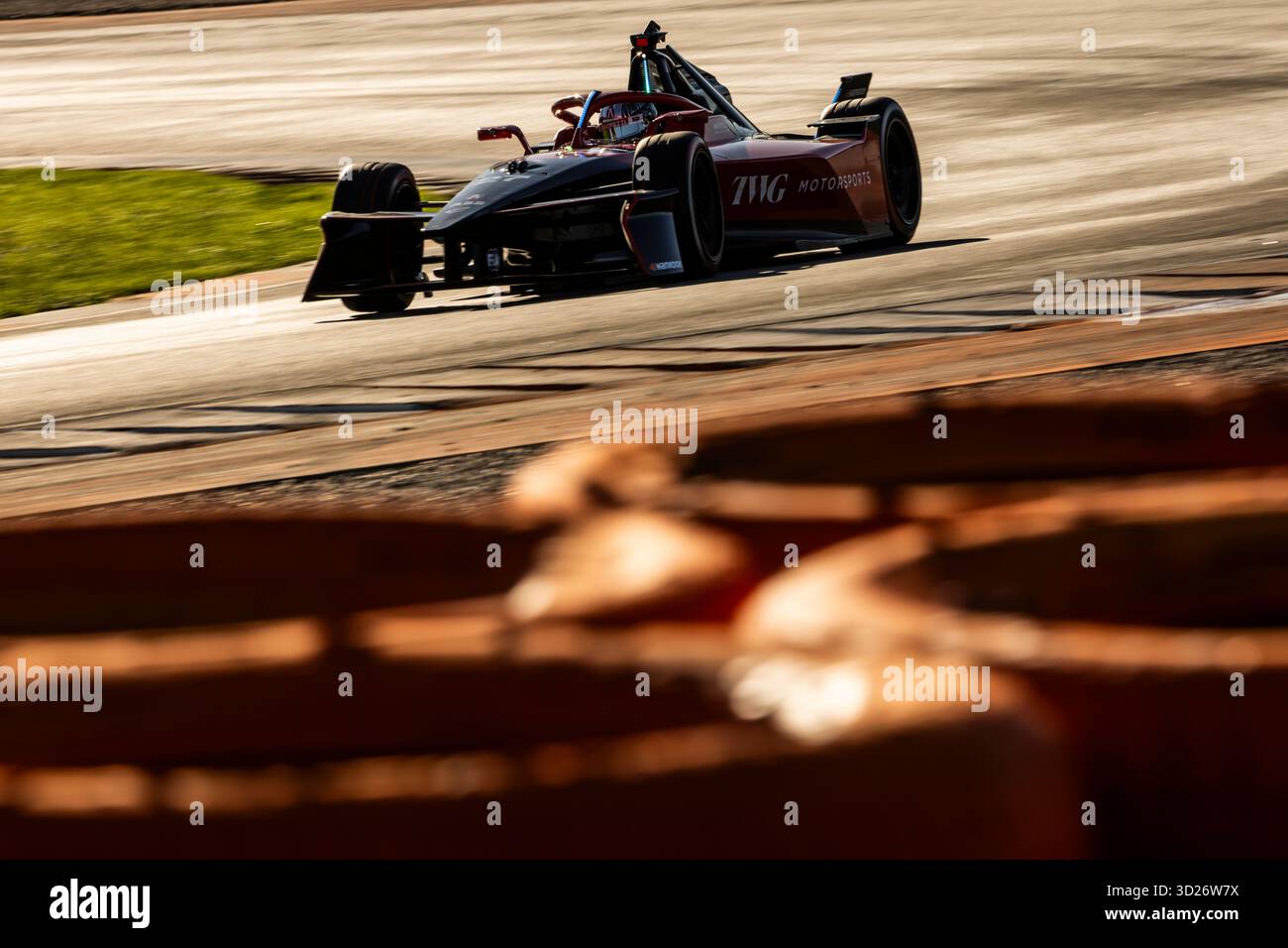 27 DENNIS Jake (gbr), Andretti Formula E, Porsche 99X Electric, action lors des essais de pré-saison 2025 de Valence du Championnat du monde ABB FIA Formula E 2025-26, sur le circuit Ricardo Tormo du 27 au 31 octobre 2025 à Cheste, Espagne - photo Julien Delfosse / DPPI Banque D'Images