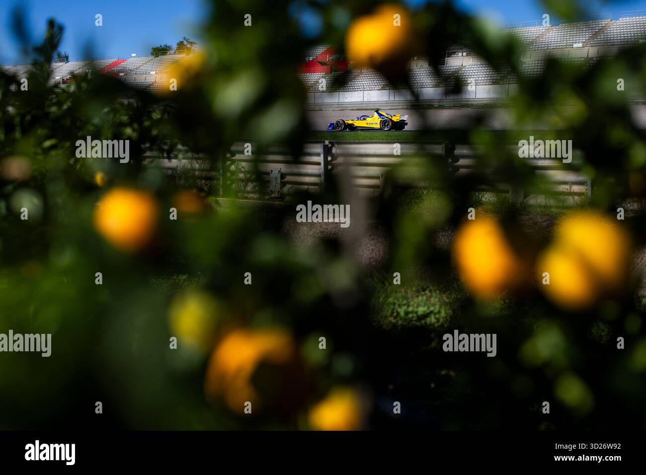 22 MALONEY Zane (bar), Lola Yamaha ABT Formula E Team, Lola T002, action lors des essais de pré-saison de Valence 2025 du Championnat du monde ABB FIA Formula E 2025-26, sur le circuit Ricardo Tormo du 27 au 31 octobre 2025 à Cheste, Espagne - photo Julien Delfosse / DPPI Banque D'Images