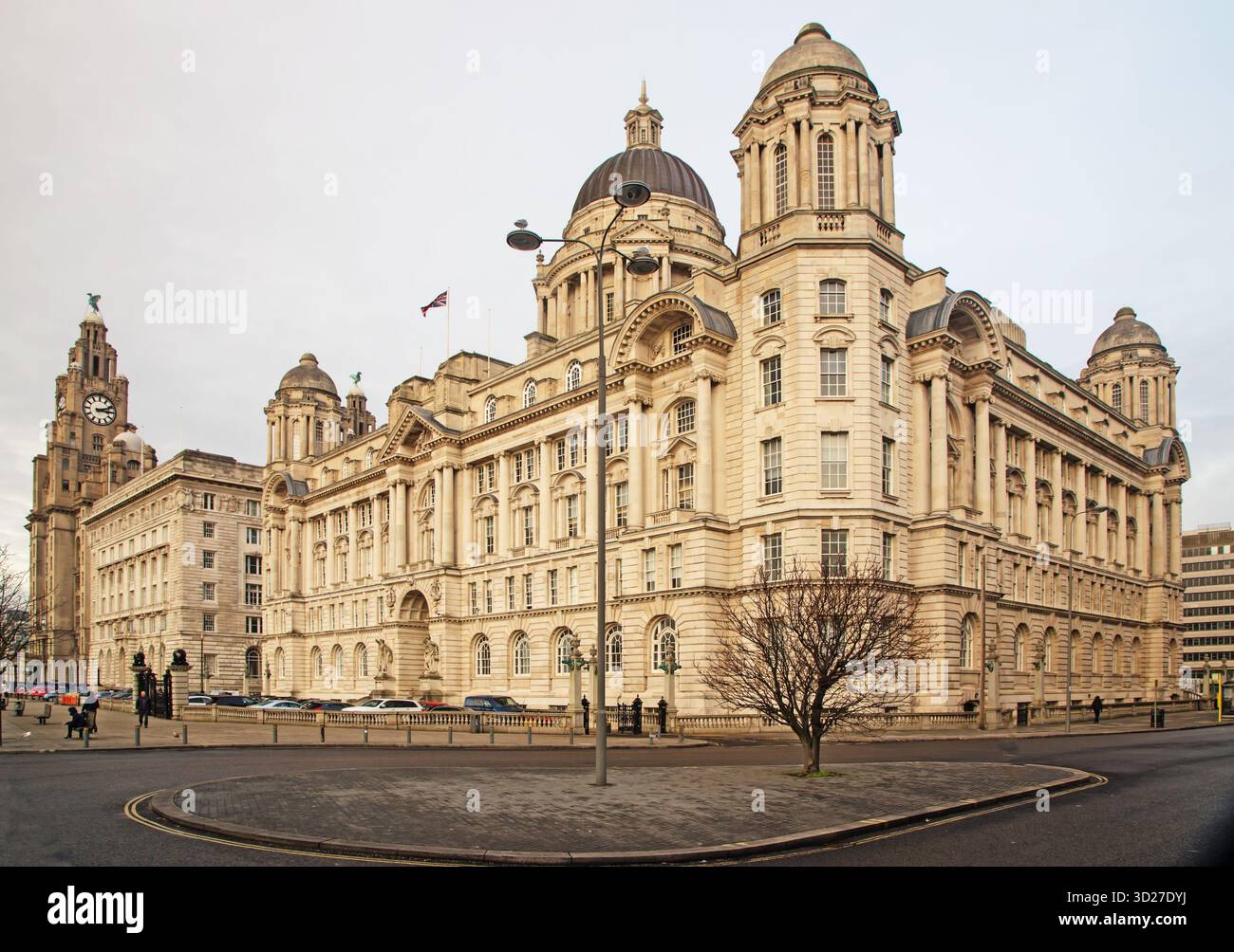 Le bâtiment du Port de Liverpool sur le front de mer de Liverpool, l'un des bâtiments faisant les 'trois grâces' les deux autres, le bâtiment Cunard et le RO Banque D'Images
