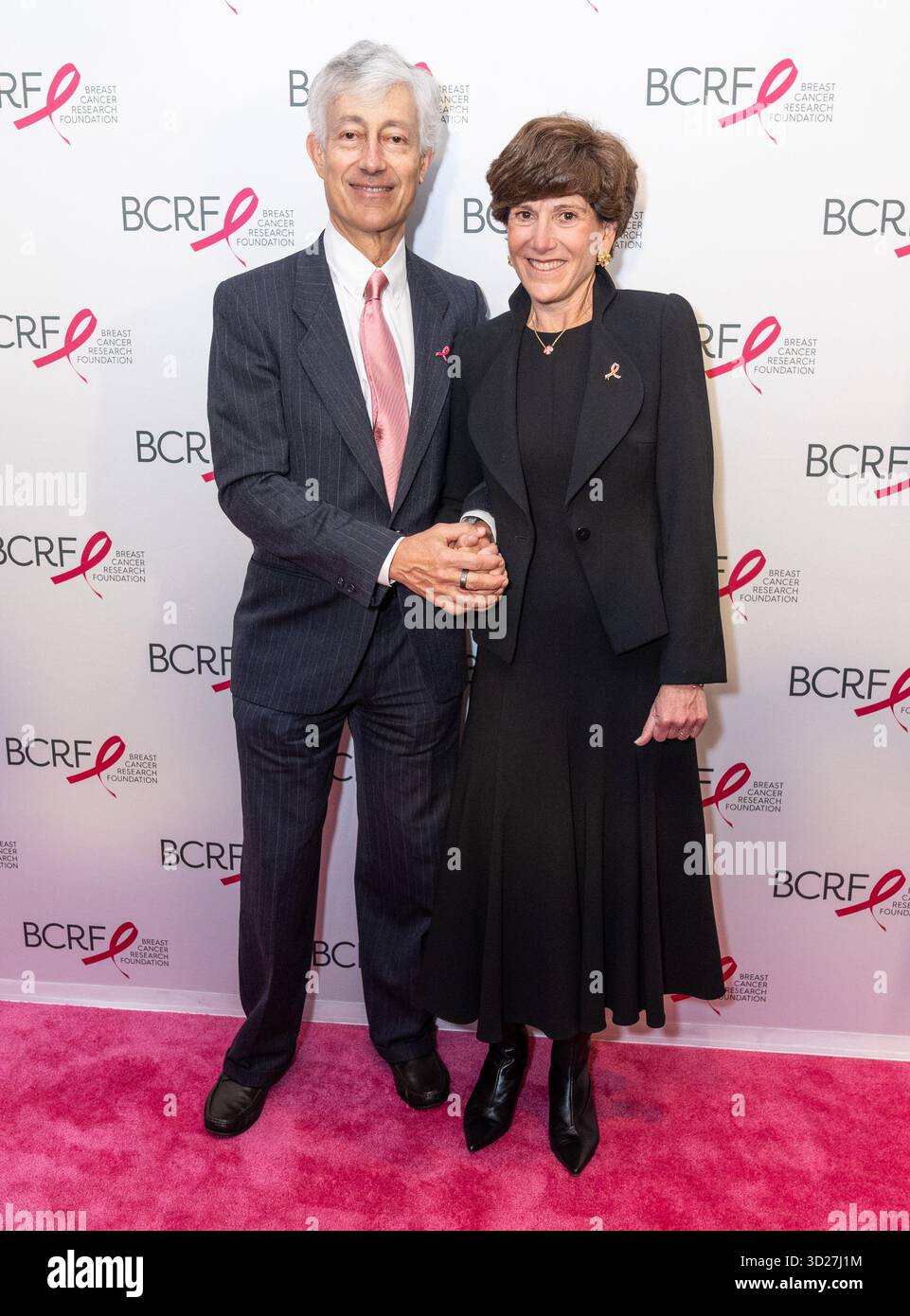 30 octobre 2025, New York, New York, États-Unis : Gary Lauder et Laura Lauder assistent au déjeuner de remise des prix de la Breast cancer Research Foundation au Hilton Midtown à New York, NY, le 30 octobre 2025. (Crédit image : © Lev Radin/Pacific Press via ZUMA Press Wire) USAGE ÉDITORIAL SEULEMENT ! Non destiné à UN USAGE commercial ! Banque D'Images