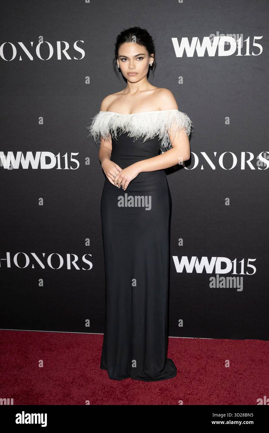 Ariana Greenblatt assiste aux WWD Honors 2025 à Cipriani South Street à New York, New York, États-Unis, le 28 octobre 2025. (Photo de M10s/TheNews2/NurPhoto) crédit : NurPhoto SRL/Alamy Live News Banque D'Images