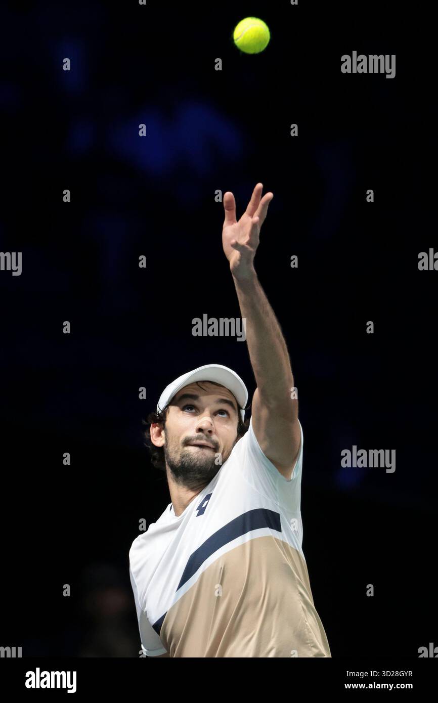 Nanterre, France. 30 octobre 2025. Valentin Vacherot de Monaco lors du jour 4 du tournoi de tennis Rolex Paris Masters 2025, ATP Masters 1000 le 30 octobre 2025 au Paris la Défense Arena de Nanterre près de Paris, France - photo Jean Catuffe/DPPI crédit : DPPI Media/Alamy Live News Banque D'Images