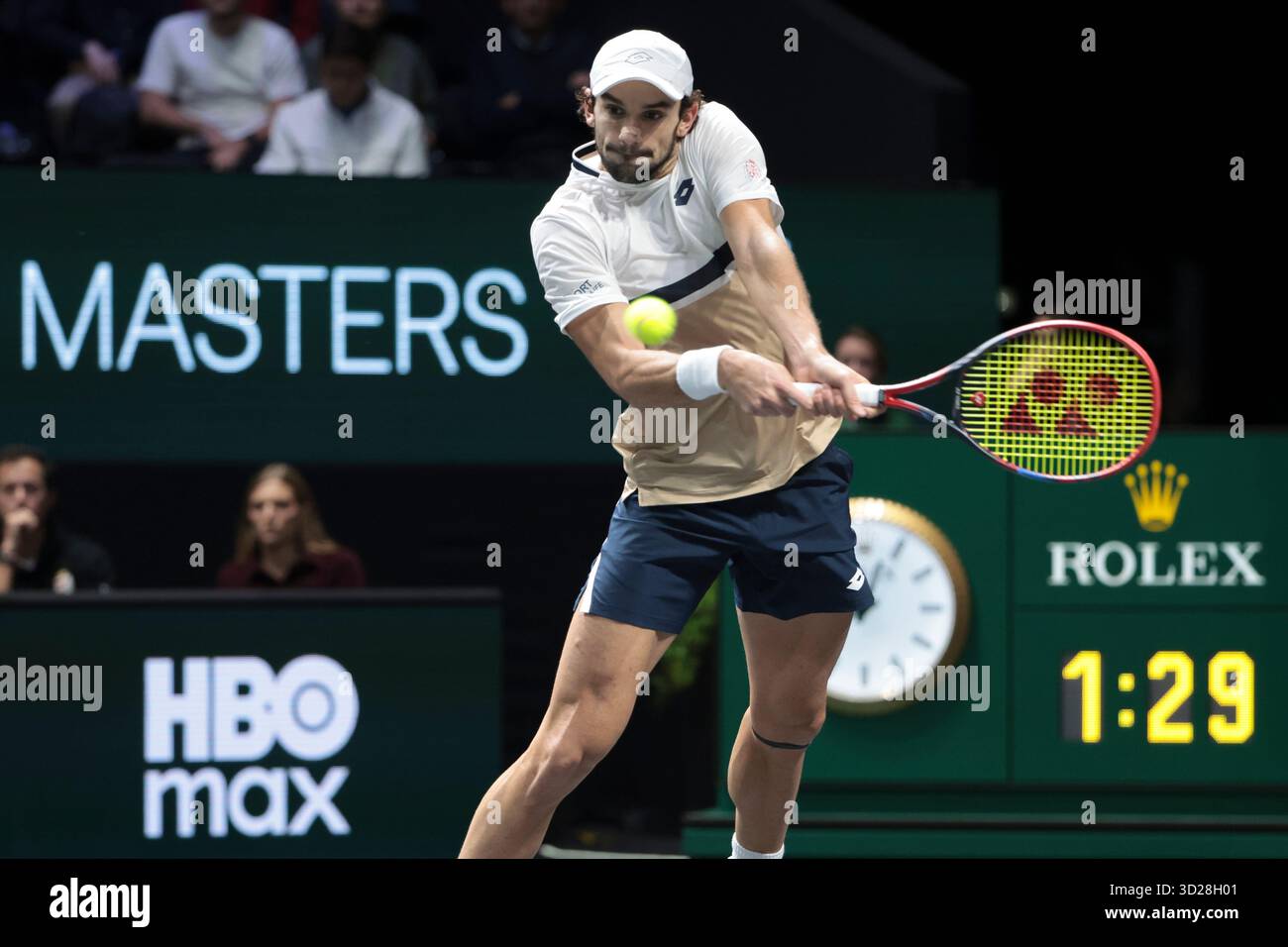 Nanterre, France. 30 octobre 2025. Valentin Vacherot de Monaco lors du jour 4 du tournoi de tennis Rolex Paris Masters 2025, ATP Masters 1000 le 30 octobre 2025 au Paris la Défense Arena de Nanterre près de Paris, France - photo Jean Catuffe/DPPI crédit : DPPI Media/Alamy Live News Banque D'Images