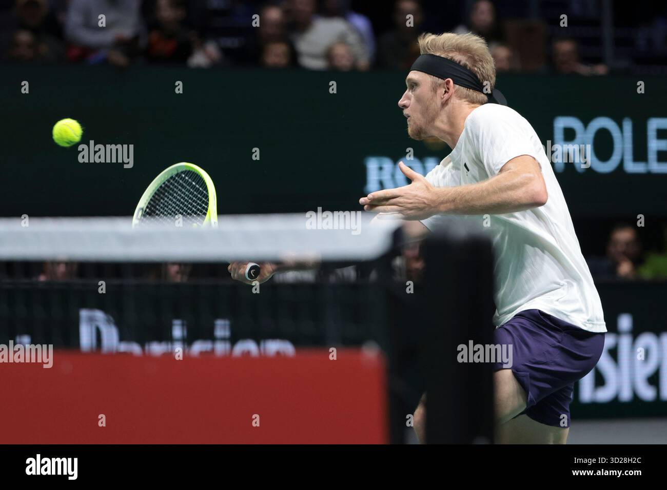 Nanterre, France. 30 octobre 2025. Alejandro Davidovich Fokina d'Espagne pendant le jour 4 du tournoi de tennis Rolex Paris Masters 2025, ATP Masters 1000 le 30 octobre 2025 au Paris la Defense Arena à Nanterre près de Paris, France - photo Jean Catuffe/DPPI crédit : DPPI Media/Alamy Live News Banque D'Images