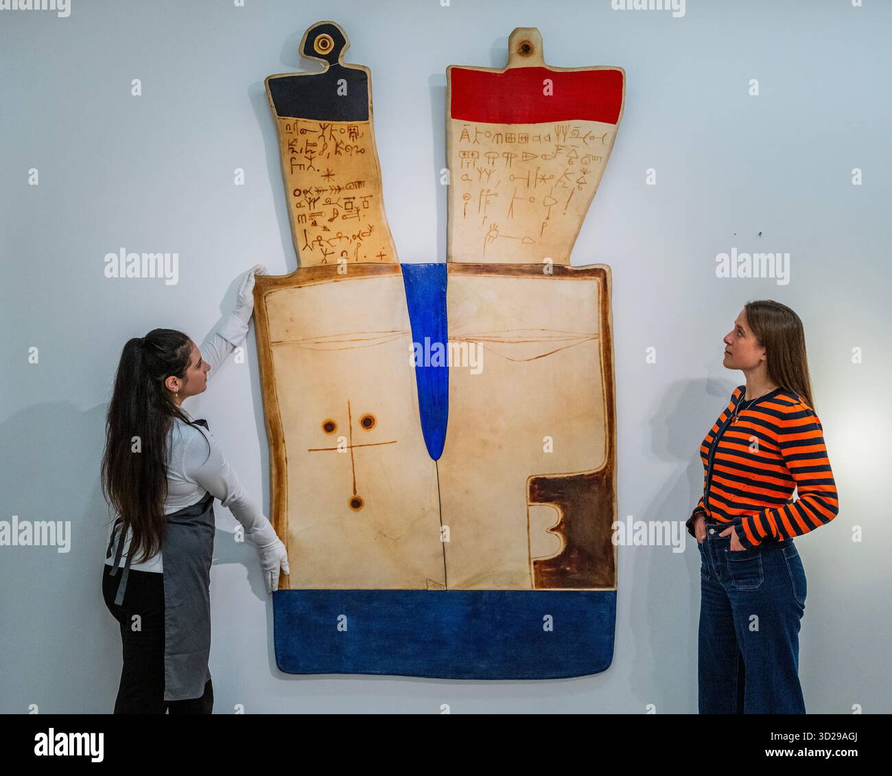 Londres, Royaume-Uni. 31 octobre 2025. Farid Belkahia, Somalie 2, estimation GBP 100 000 - GBP 150 000 - The Silsila : faits saillants de la vente de la collection Dalloul à Christie's King Street, Londres. Art moderne et contemporain du moyen-Orient. Crédit : Guy Bell/Alamy Live News Banque D'Images