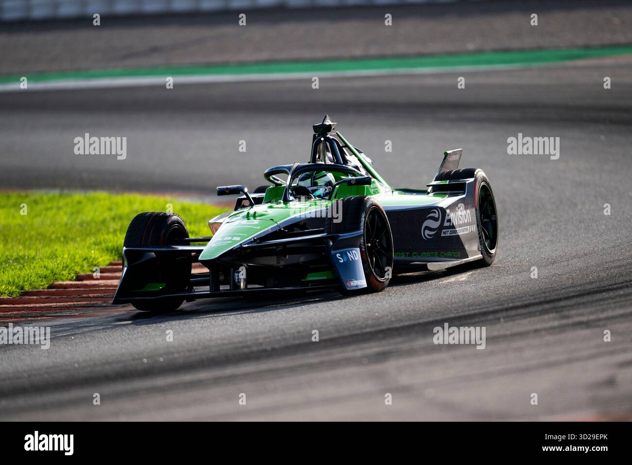 16 POWELL Alice (gbr), Envision Racing, Jaguar I-type 7, action lors des essais de pré-saison 2025 de Valence du Championnat du monde ABB FIA Formula E 2025-26, sur le circuit Ricardo Tormo du 27 au 31 octobre 2025 à Cheste, Espagne - photo Fabrizio Boldoni / DPPI Banque D'Images