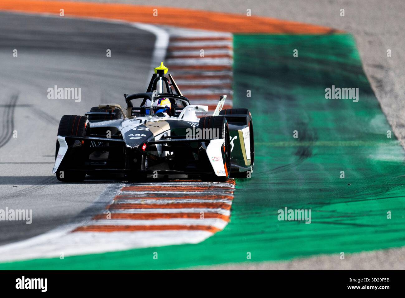13 CHADWICK Jamie (gbr), Jaguar TCS Racing, Jaguar I-type 7, action lors des essais de pré-saison de Valence 2025 du Championnat du monde ABB FIA Formula E 2025-26, sur le circuit Ricardo Tormo du 27 au 31 octobre 2025 à Cheste, Espagne - photo Fabrizio Boldoni / DPPI Banque D'Images