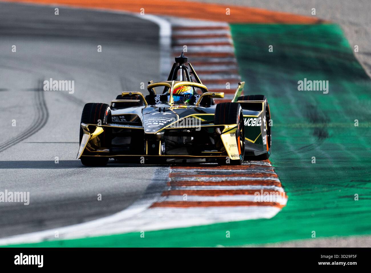 77 EDGAR Jessica (gbr), DS Penske, DS E-TENSE FE25, action lors des essais de pré-saison de Valence 2025 du Championnat du monde ABB FIA Formula E 2025-26, sur le circuit Ricardo Tormo du 27 au 31 octobre 2025 à Cheste, Espagne - photo Fabrizio Boldoni / DPPI Banque D'Images