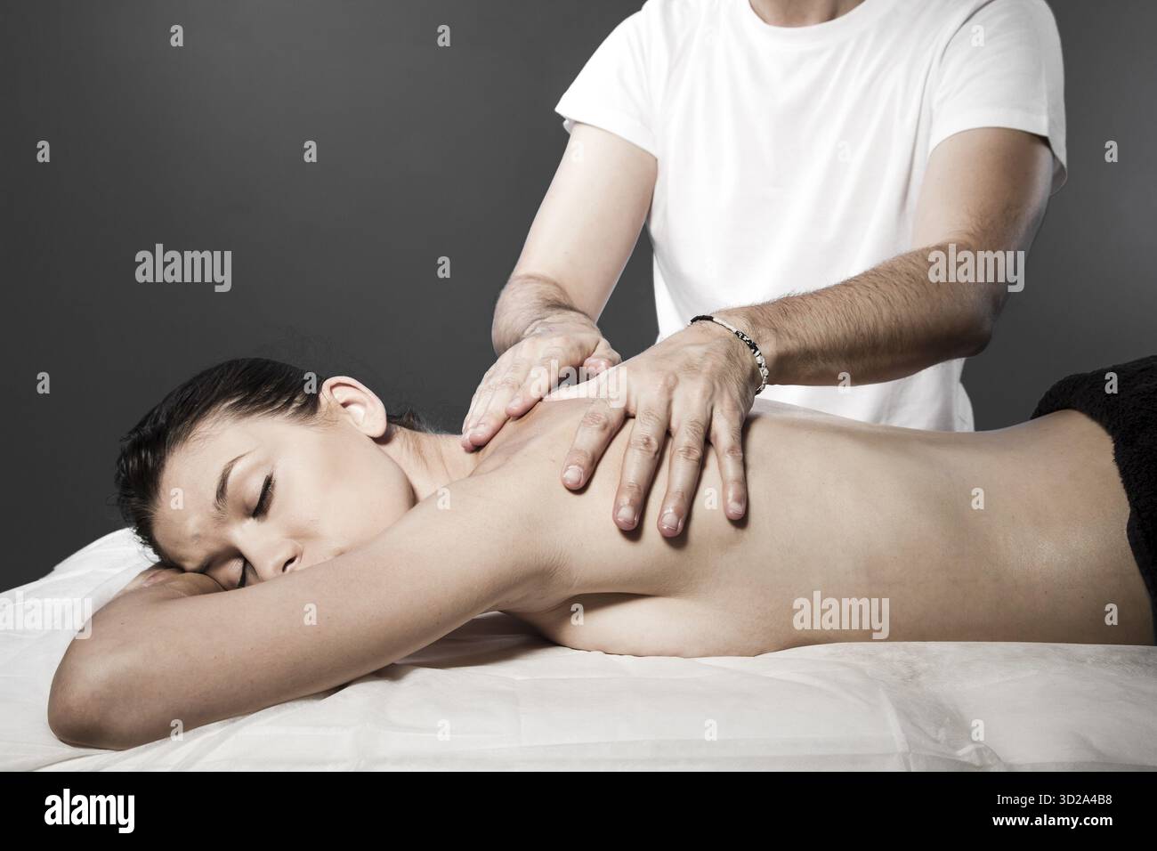 Spa Massage pour belle Pretty woman - thérapie traitement de beauté Banque D'Images