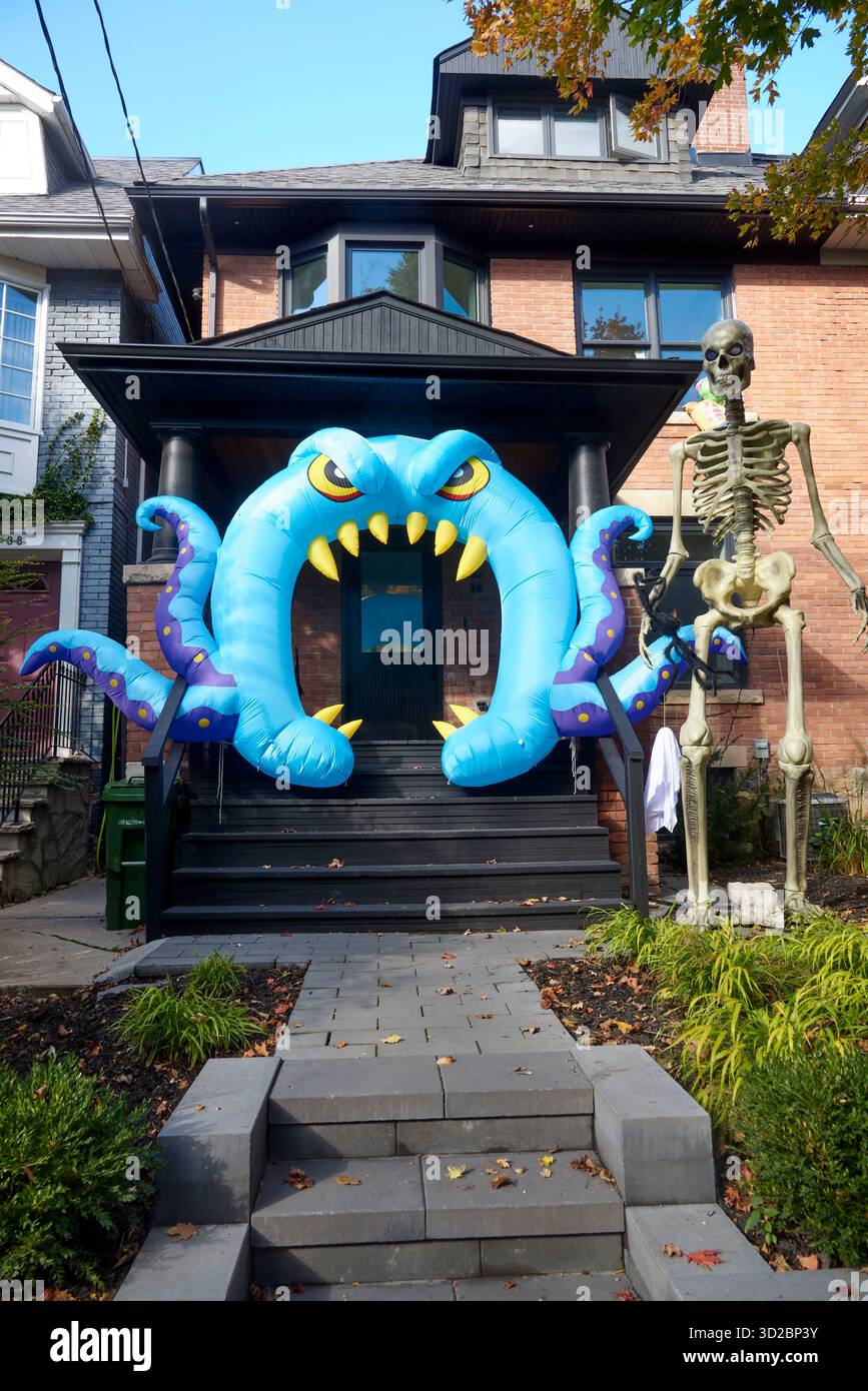 Une maison décorée pour halloween Banque D'Images