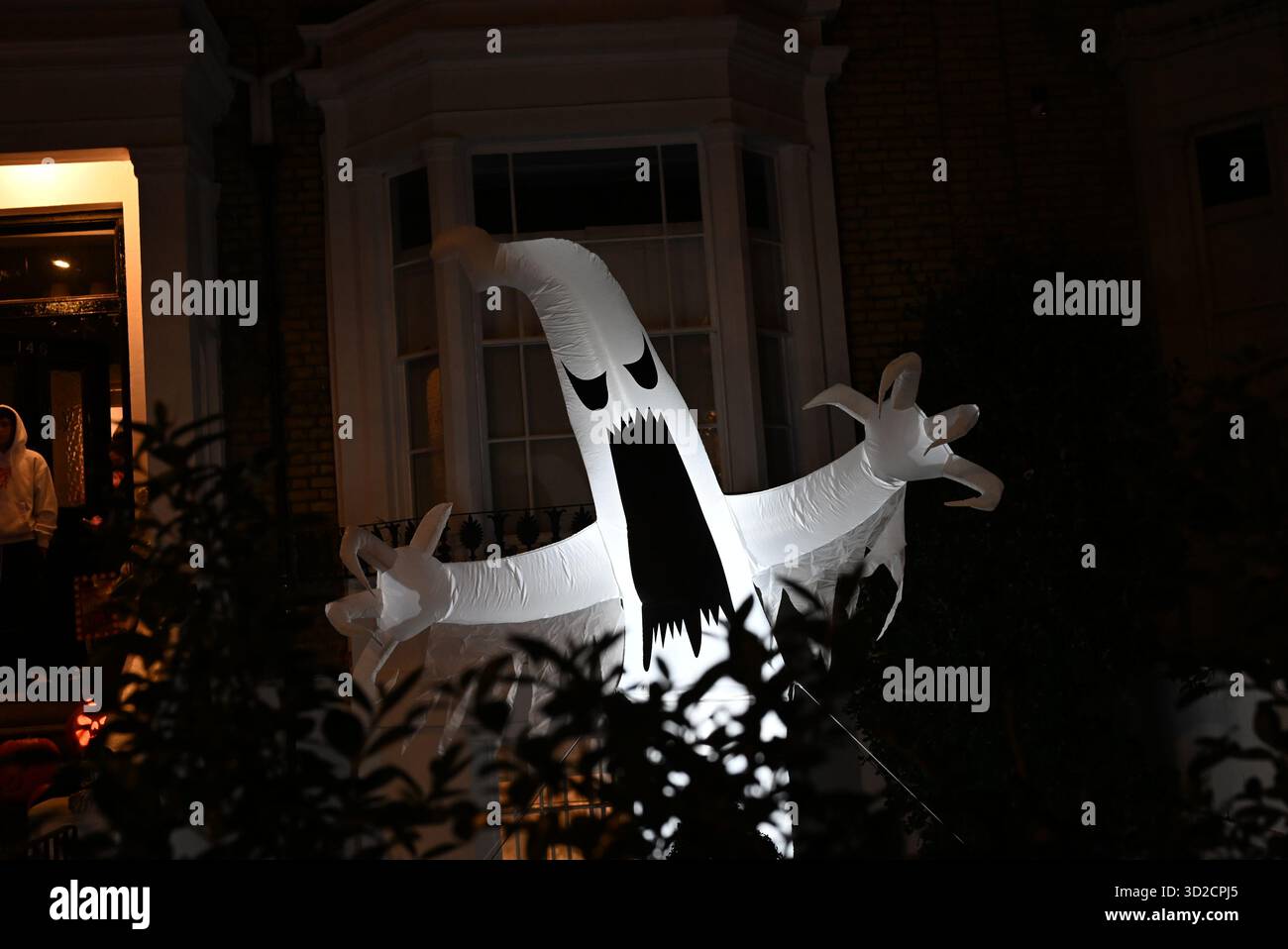 Londres, Grande-Bretagne, Royaume-Uni. 31 octobre 2025. Nuit d'Halloween à Londres. (Crédit image : © Laura Chiesa/Pacific Press via ZUMA Press Wire) USAGE ÉDITORIAL SEULEMENT ! Non destiné à UN USAGE commercial ! Banque D'Images