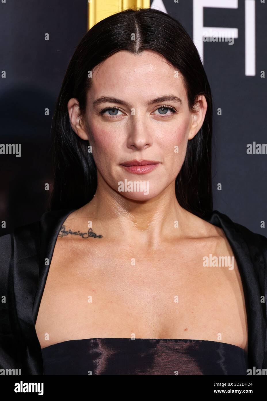 HOLLYWOOD, LOS ANGELES, CALIFORNIE, États-Unis - 23 OCTOBRE : L'actrice américaine Riley Keough arrive au 2025 AFI (American film Institute) Fest présenté par Canva - première de 'Jay Kelly' de Netflix qui a eu lieu au TCL Chinese Theatre IMAX le 23 octobre 2025 à Hollywood, Los Angeles, Californie, États-Unis. (Photo de Xavier Collin/image Press Agency) Banque D'Images