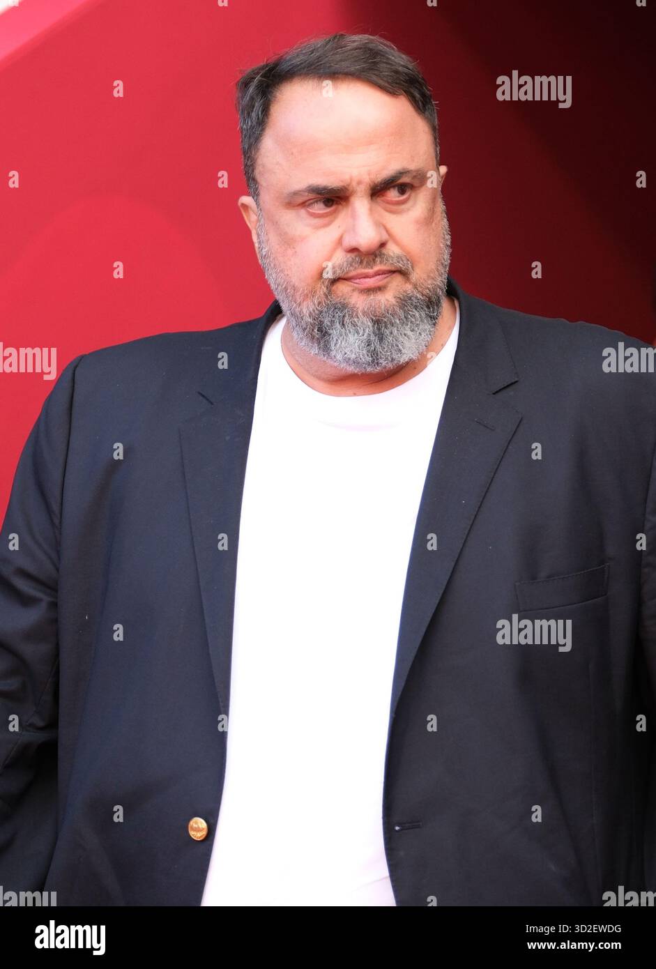 Nottingham, Royaume-Uni. 01 novembre 2025. Evangelos Marinakis, le propriétaire de Nottingham Forest, a donné le coup d'envoi du match de premier League entre Nottingham Forest et Manchester United au City Ground de Nottingham. Crédit : SPP Sport Press photo. /Alamy Live News Banque D'Images