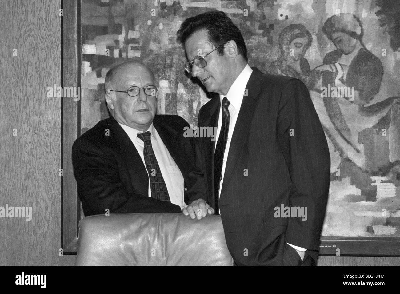 Deutschland, Bonn, 23.04.1996 Archiv : 55-23-26 Kabinettssitzung Foto : Norbert Bluem und Klaus Kinkel Kabinettssitzung Kabinettssitzung *** Allemagne, Bonn, 23 04 1996 Archive 55 23 26 Réunion du Cabinet photo Norbert Bluem et Klaus Kinkel Réunion du Cabinet Réunion du Cabinet Banque D'Images