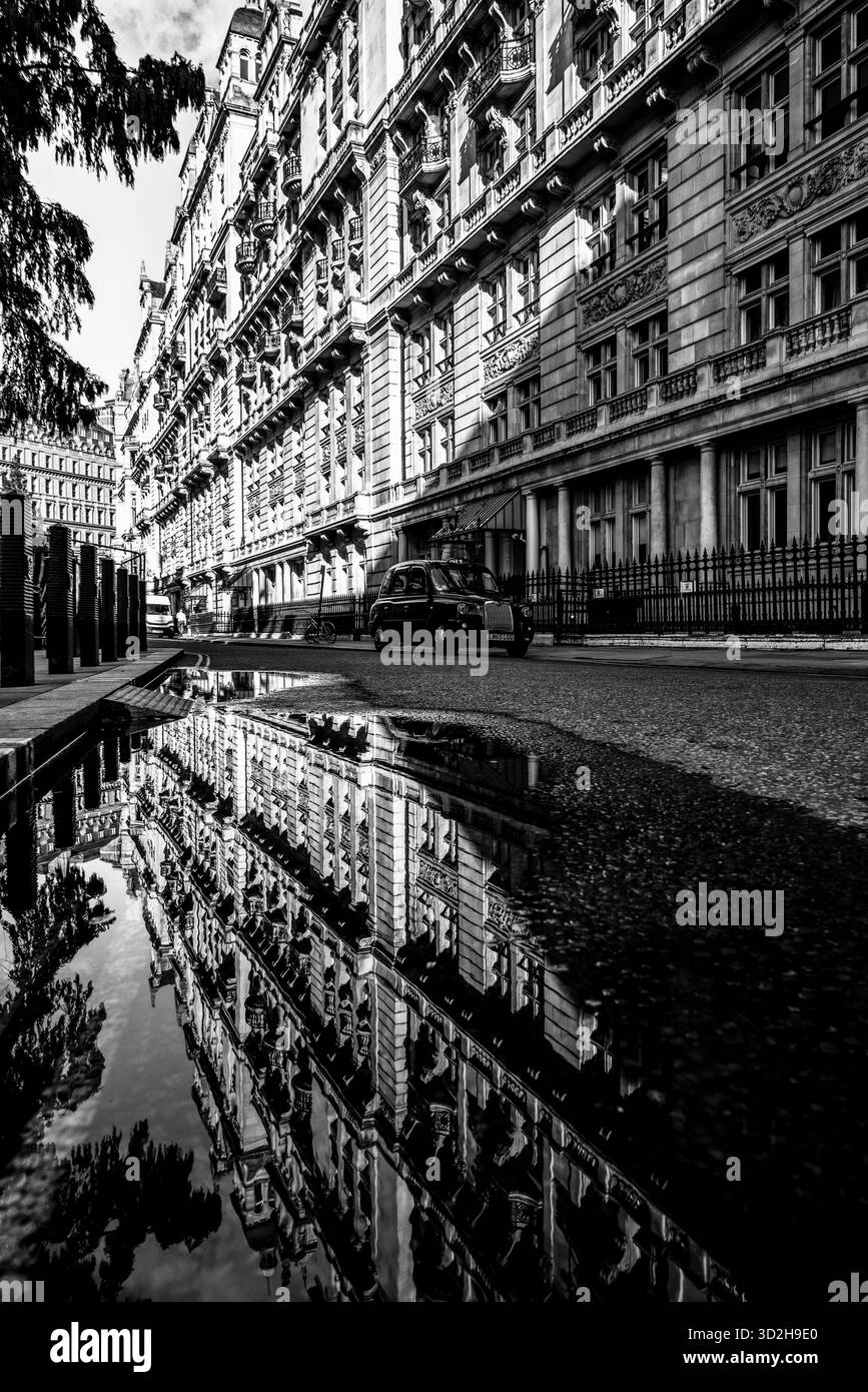 Londres, Royaume-Uni - 17 octobre 2022 - photo de voyage capturant l'esprit de Londres à travers ses monuments, son architecture historique, sa vie de rue et sa culture. Banque D'Images
