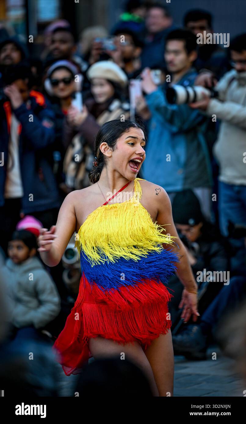 Édimbourg, Écosse, Royaume-Uni. 2 novembre 2025. Diwali Parade/Performers Edinburgh 2 novembre 2025 crédit : Alpix1/Alamy Live News Banque D'Images