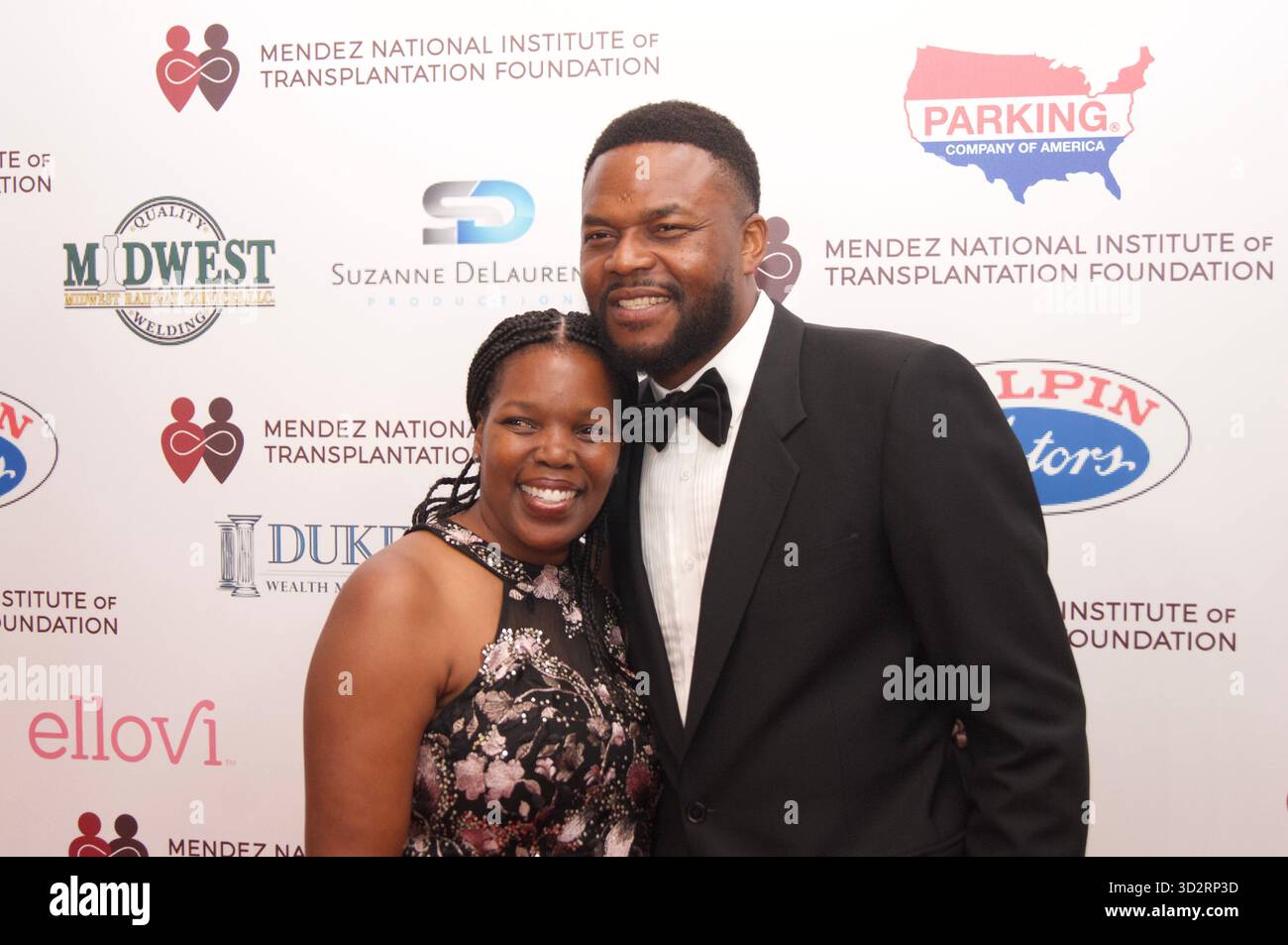 Alverta Jentimane et EHIS Inekhomon assistent au Gala des Fêtes MNITF au Beverly Wilshire, Un hôtel four Seasons, le 2 novembre 2025 à Beverly Hills, CA Banque D'Images